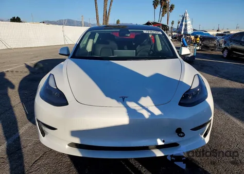 2022 Tesla Model 3 из США, поврежденный, VIN 5YJ3E1EA9NF113637